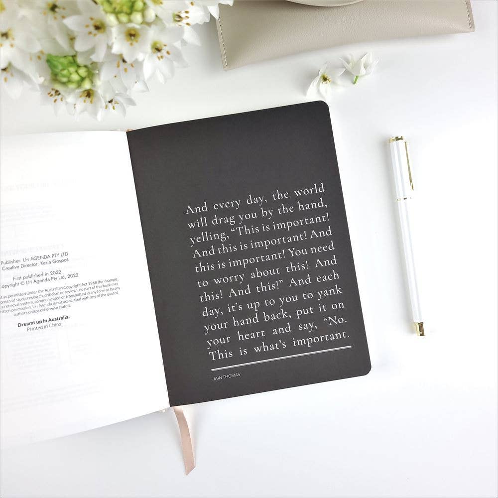 Day Organiser - White Marle - Prioritise What Matter (Daily)