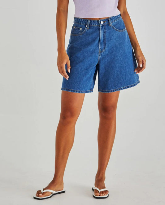 SABINE DENIM SHORTS - MID BLUE WASH
