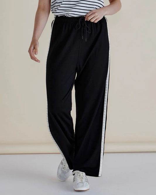 Evelyn Wide Leg Jogger - Black Trim