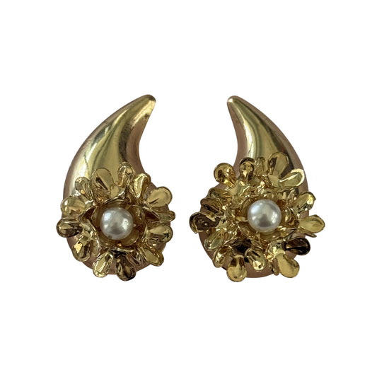 Ree Teardrop Gold Floral Earrings