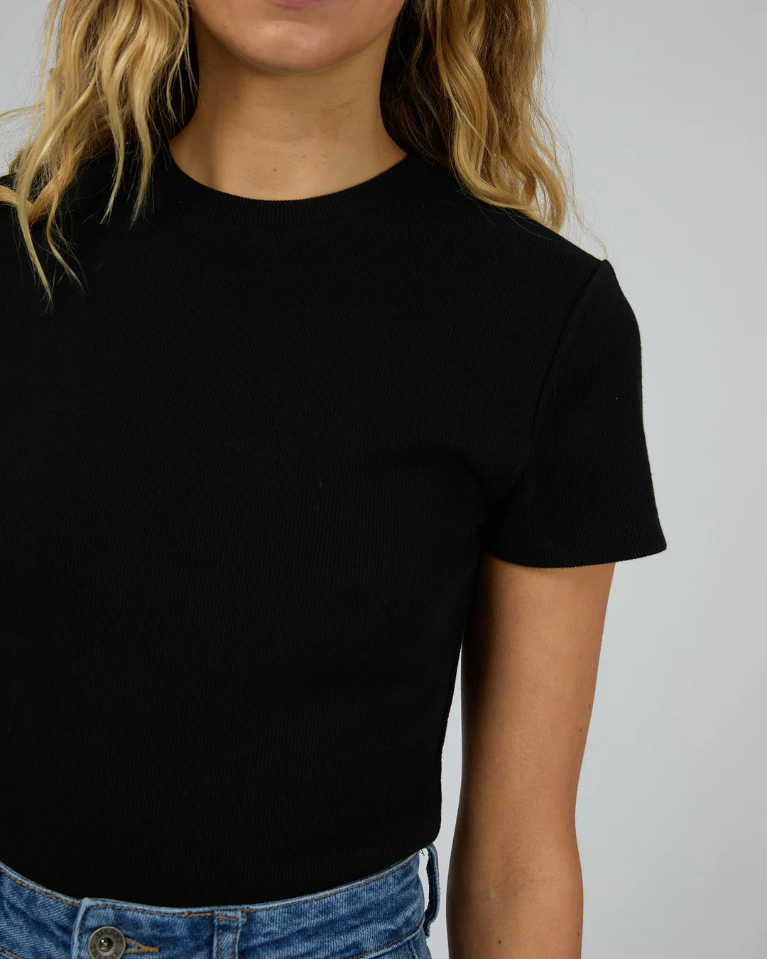BELLA TEE BLACK