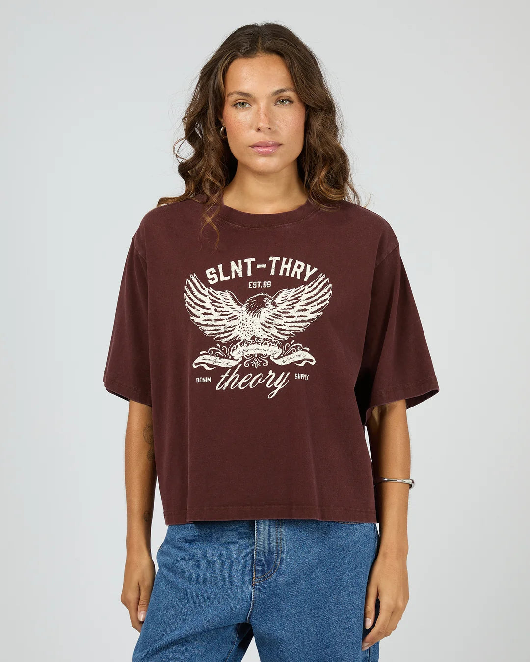 IN TIME RELAXED TEE CHERRY