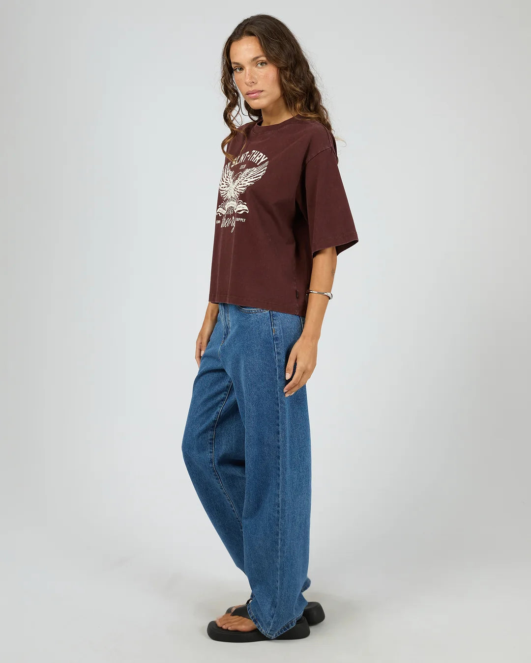 IN TIME RELAXED TEE CHERRY