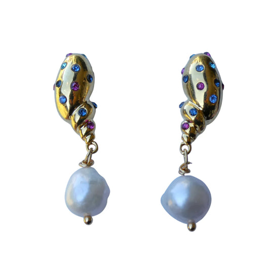 Shell Statement Earrings & Pearls