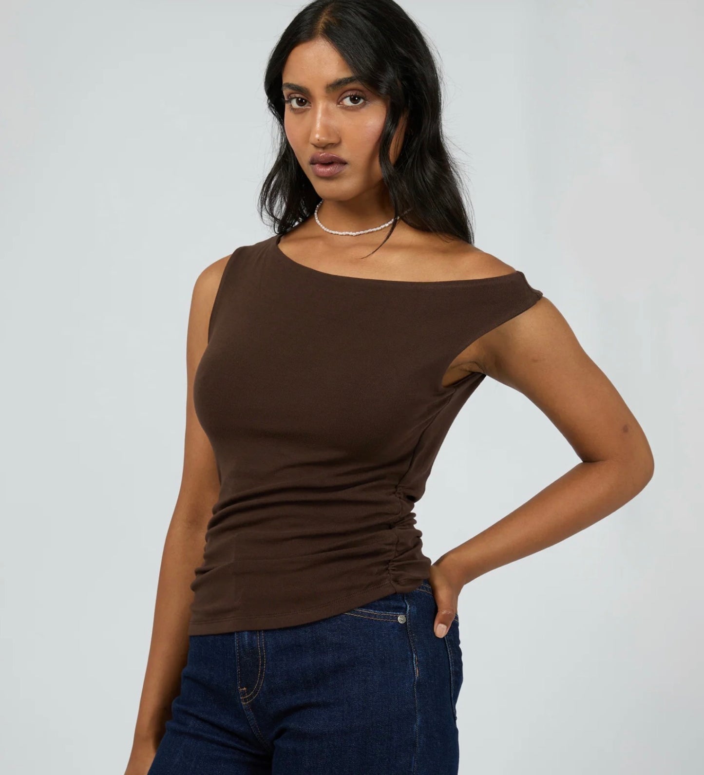 KYLIE OFF SHOULDER TOP - BROWN