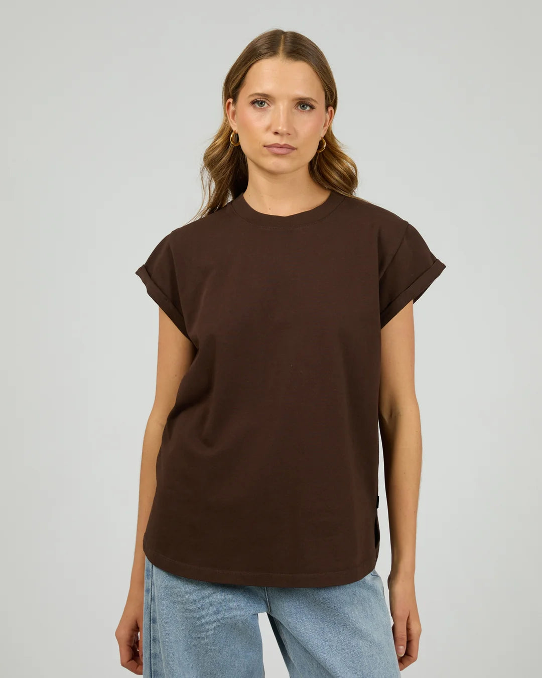 ESSENTIAL TEE - CHOCOLATE