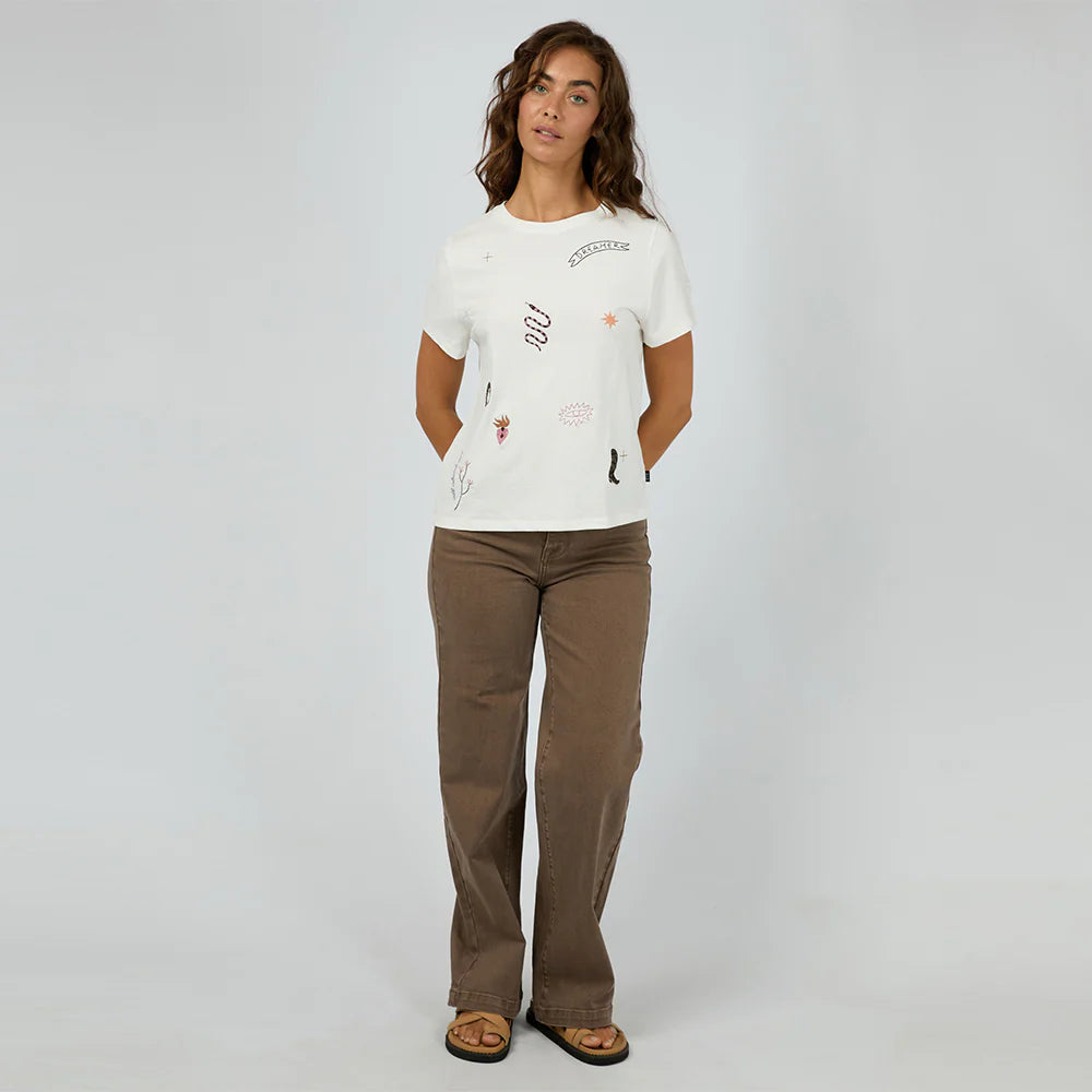 WESTERN DREAMER REGULAR TEE - VINTAGE WHITE