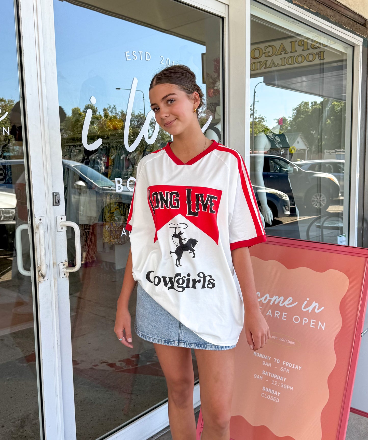 Long Live Cowgirls Tee