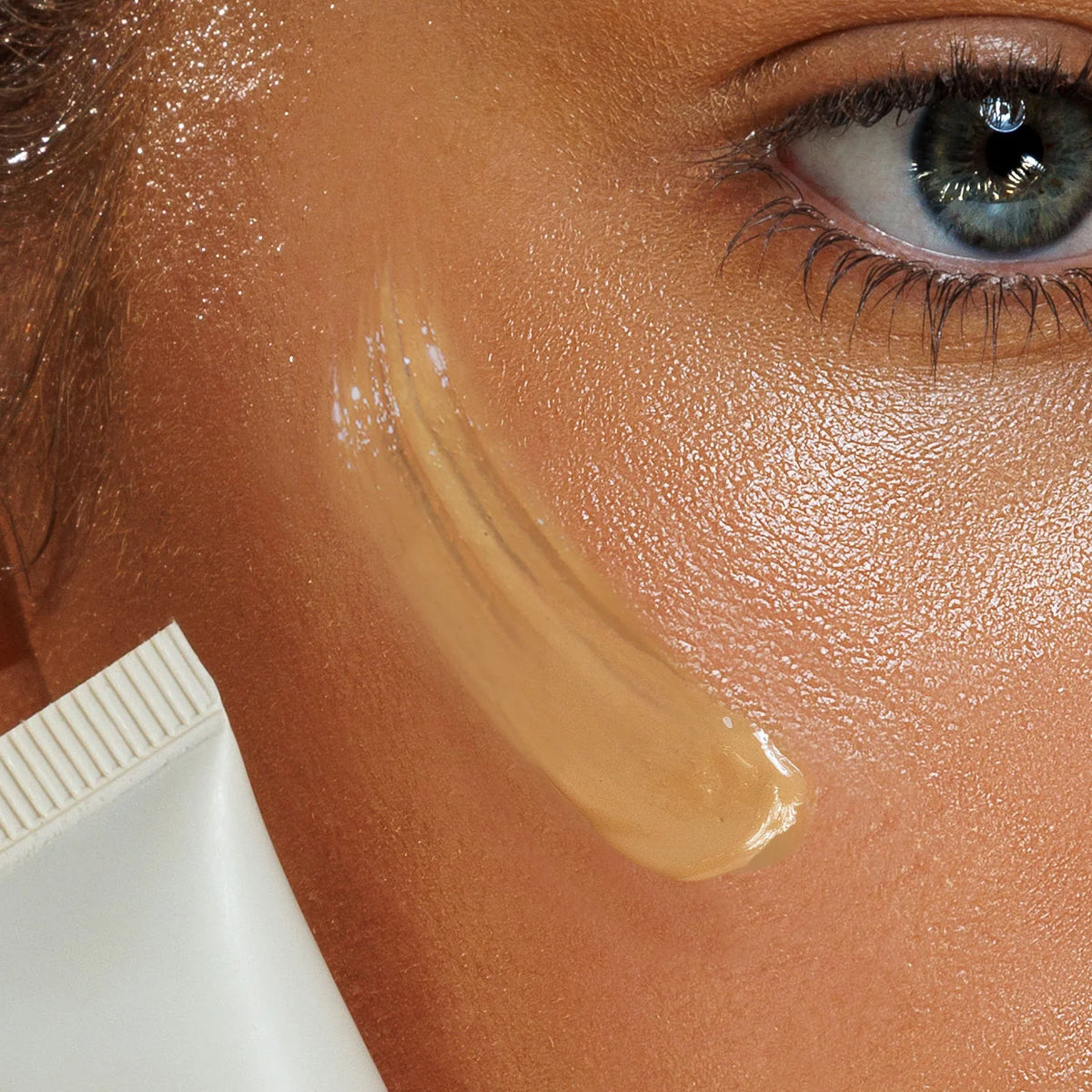 SPF 50 Natural Tinted Moisturiser - light medium