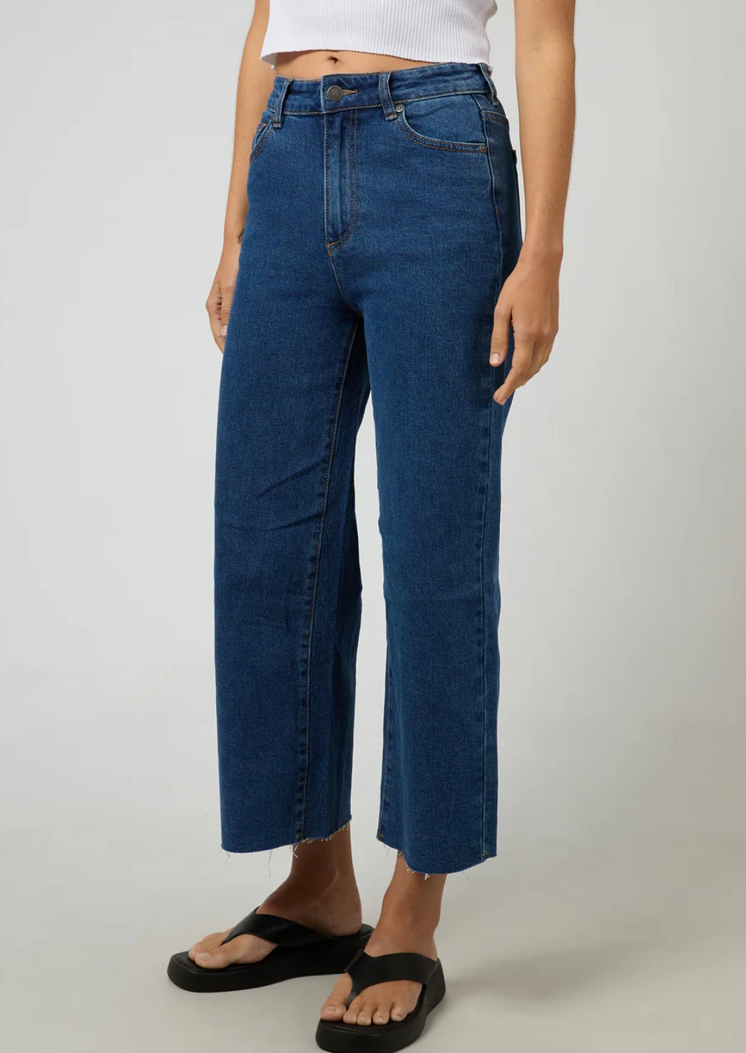 CHARLIE HIGH RISE WIDE LEG JEAN MID BLUE