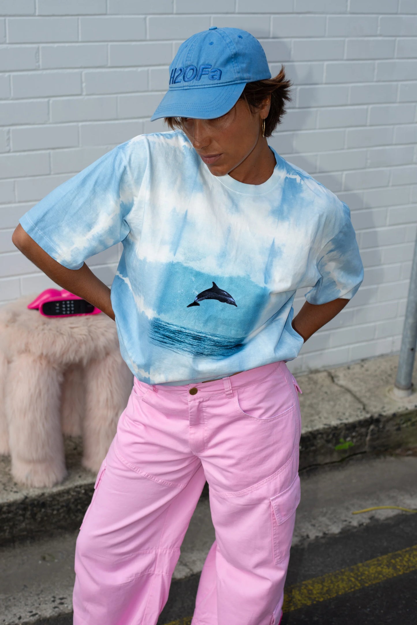 RETRO DOLPHIN TEE