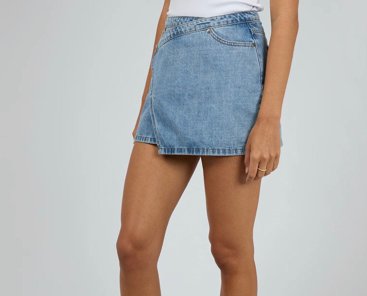 LENNI MINI SKORT LIGHT BLUE.