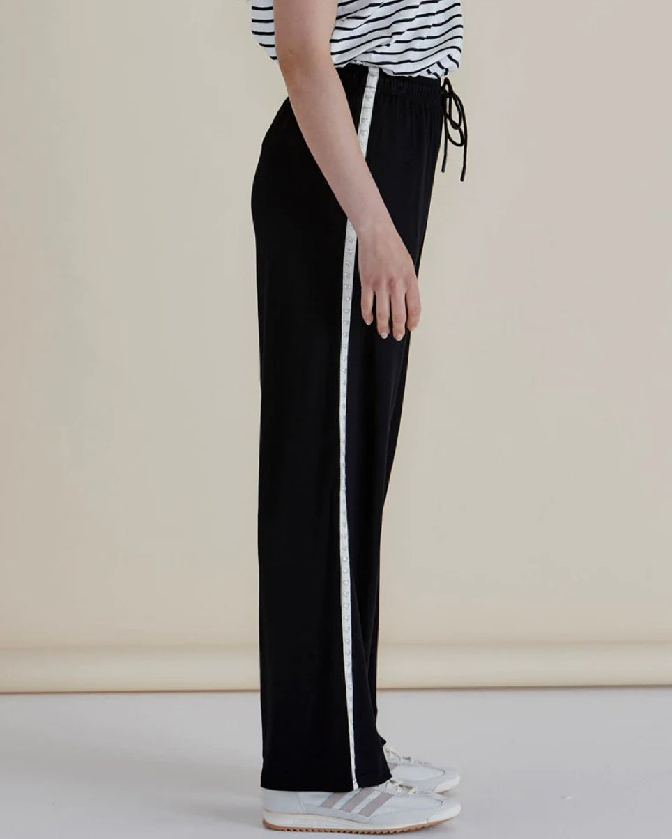 Evelyn Wide Leg Jogger - Black Trim