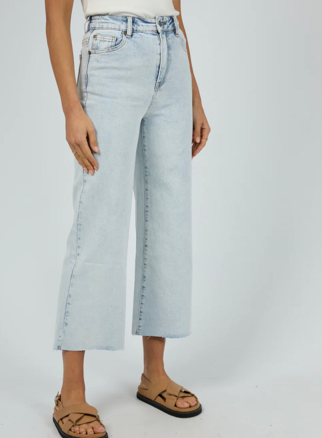 CHARLIE HIGH RISE WIDE LEG JEAN BLEACH