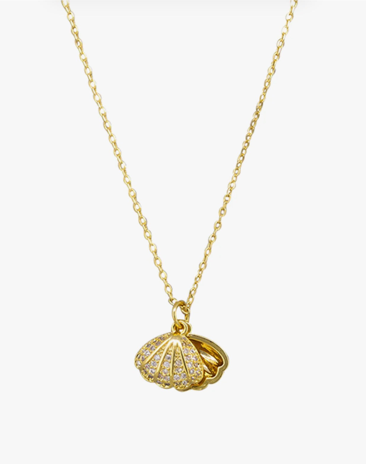 CLAM SHELL NECKLACE