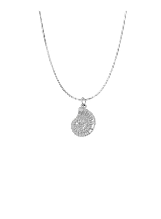 CALLA SILVER NECKLACE