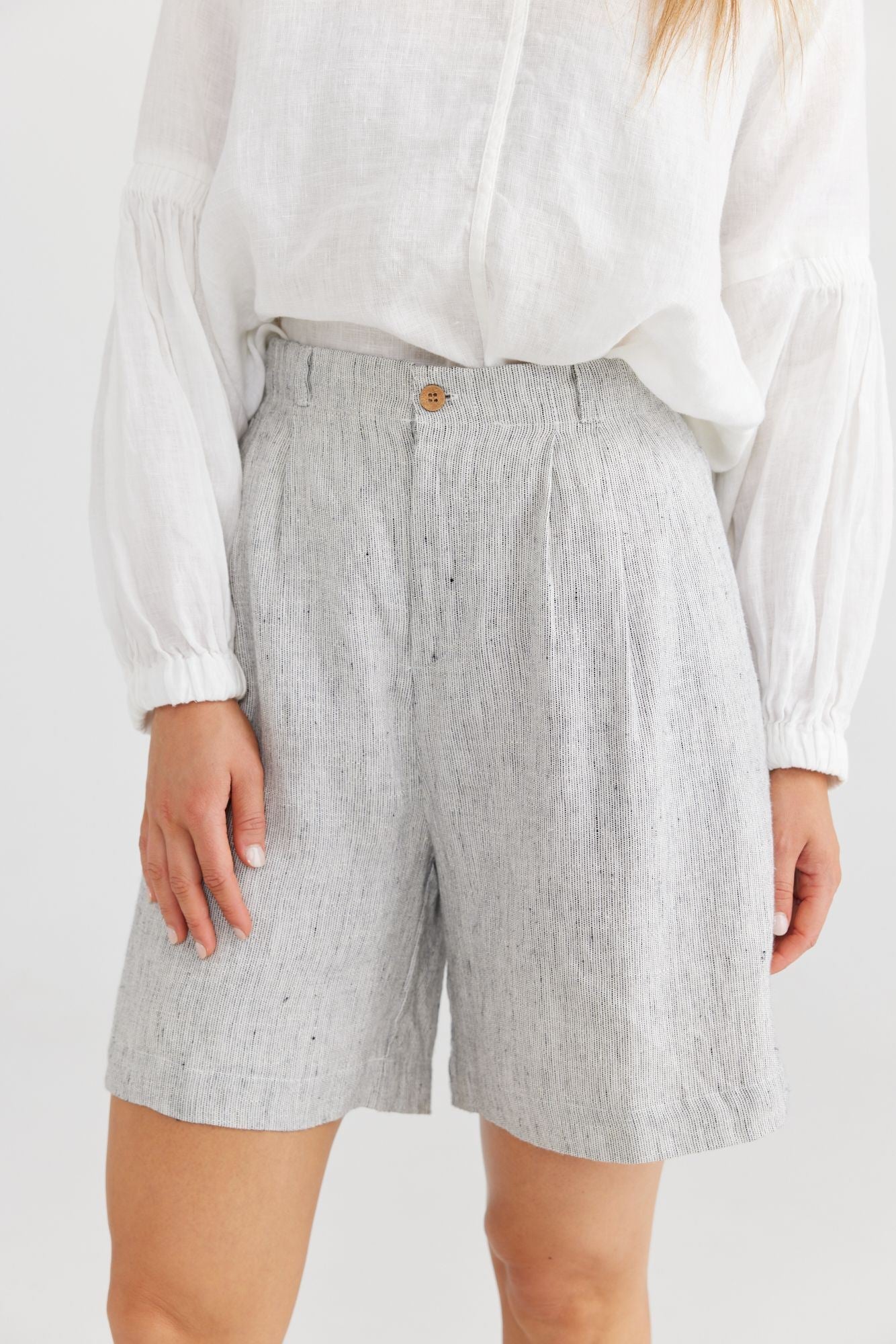 Mandalay Shorts - Silverado