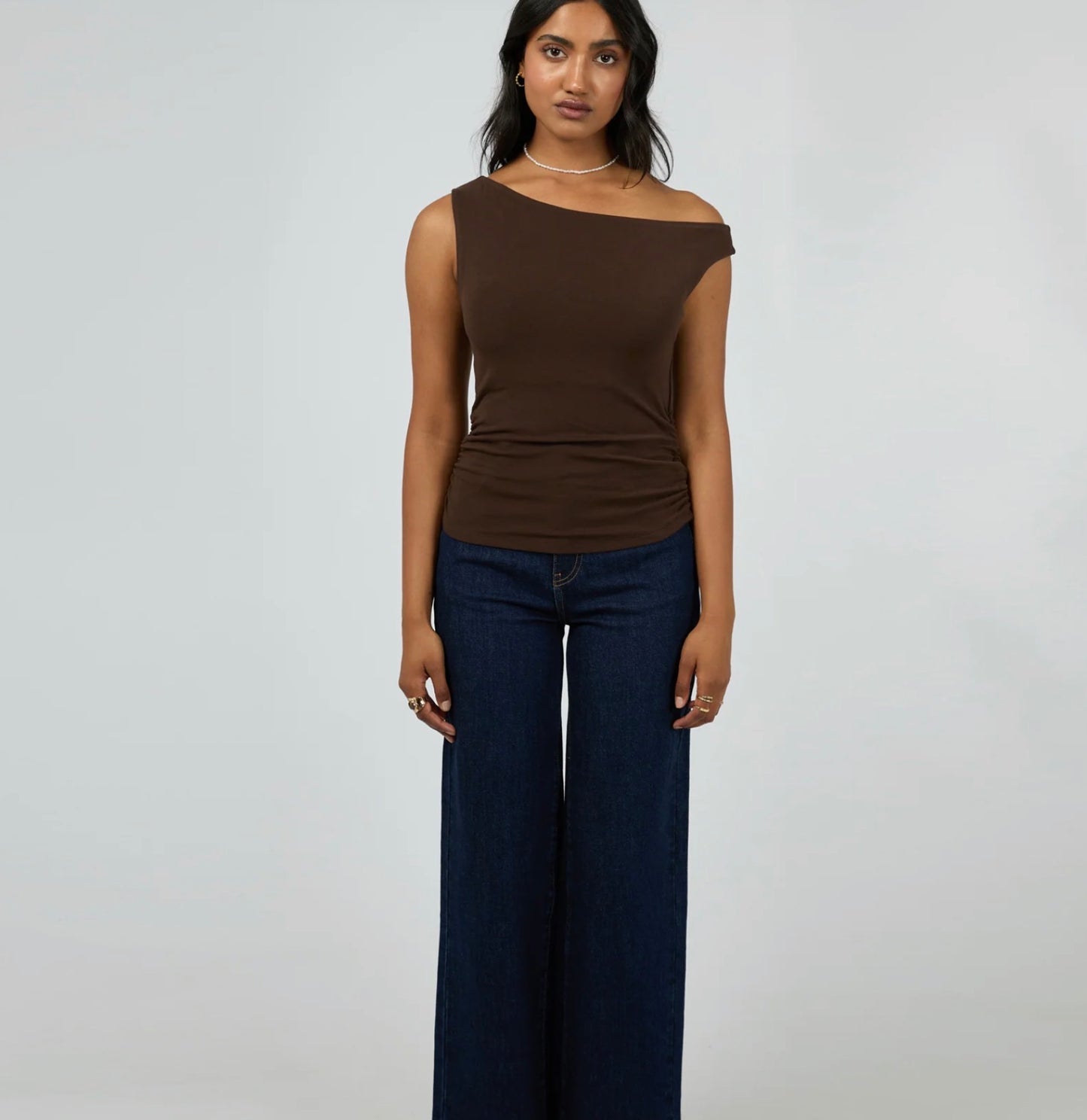 KYLIE OFF SHOULDER TOP - BROWN
