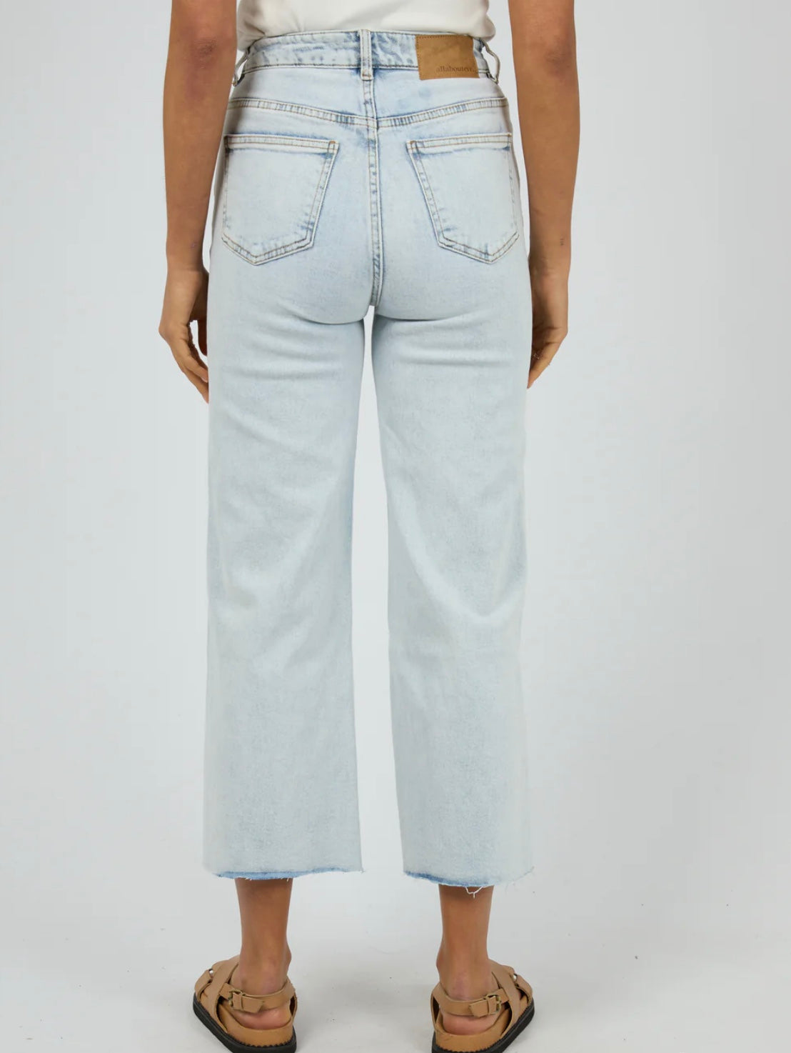 CHARLIE HIGH RISE WIDE LEG JEAN BLEACH